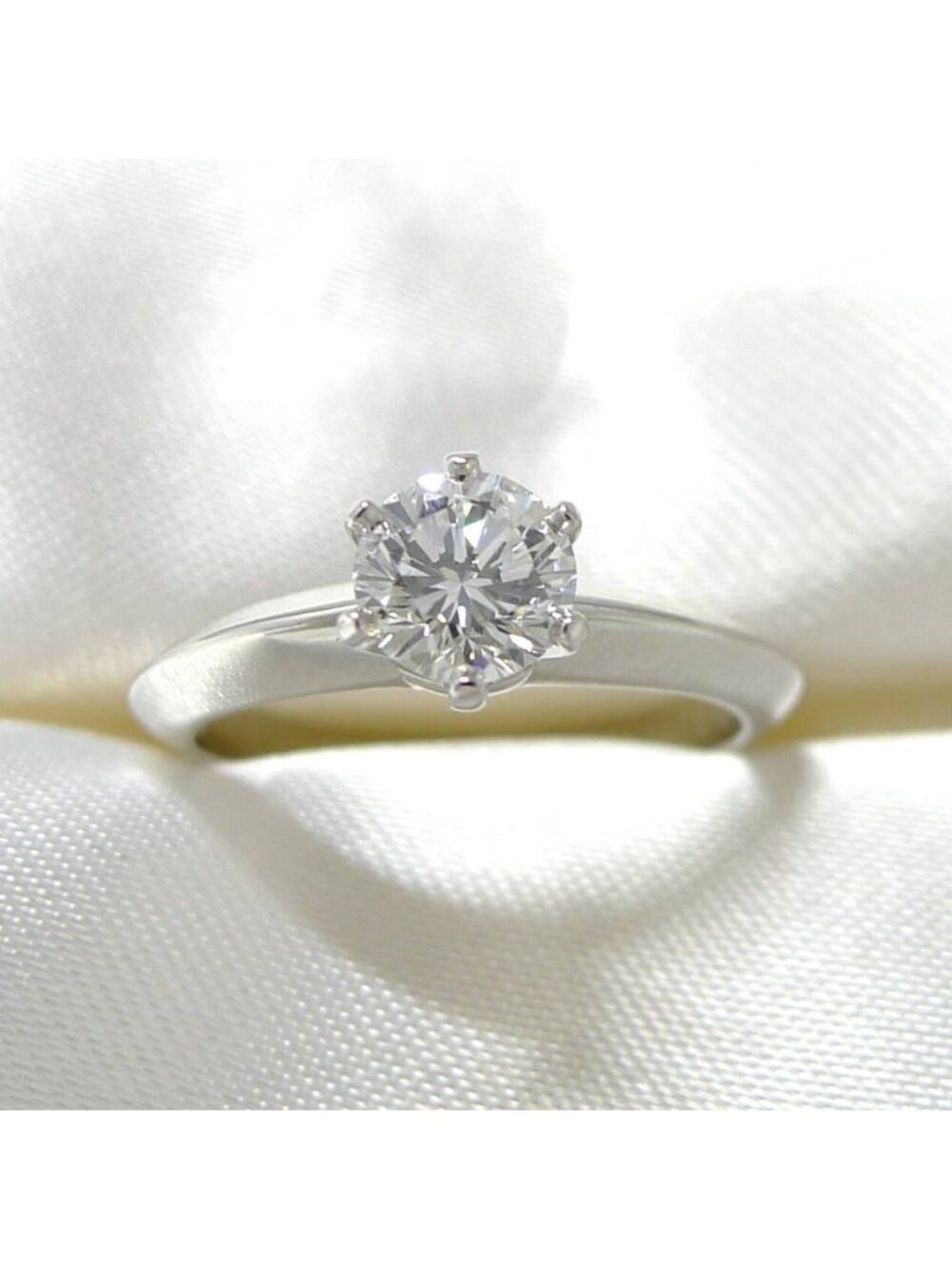 Tiffany & Co Solitaire Ring Platinum